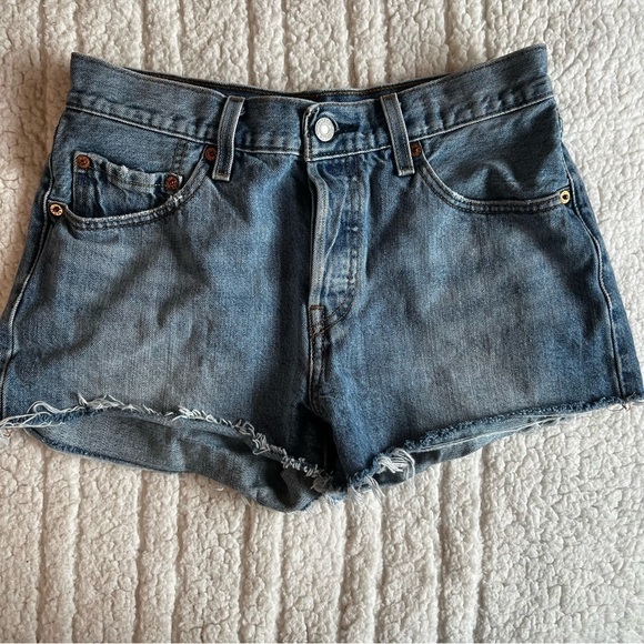 Levi’s | 501 | Distressed | High Rise | Denim | Jean | Short | Blue | Size 27 - Picture 1 of 6